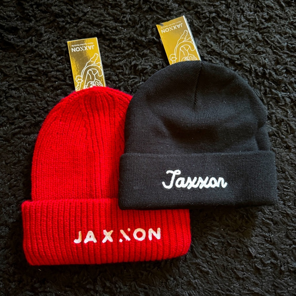 Jaxxon Red and Black Beanie Set NWT